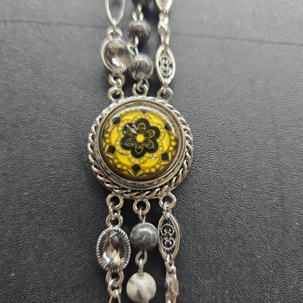 Ginger Snaps Triple Strand Bracelet Yellow Floral Snap Rhinestone 8.5"